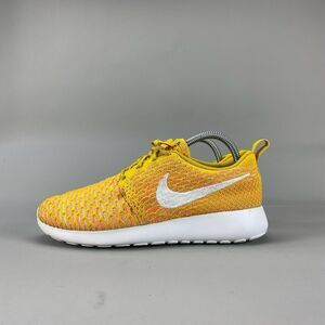 Nike Rosherun Flyknit Women's 7.5 Running Shoes Athletic Sneakers White Orange